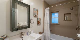 Forest Avenue Hideaway Gallery 26