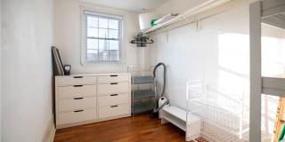 219 Abercorn Street Gallery 7