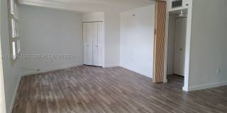 1300 Saint Charles Pl Gallery 3