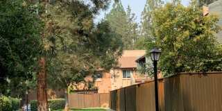 Adorable 3 Bed 1.5 Bath Covell Commons Condo ( fall Rental ) Gallery 31