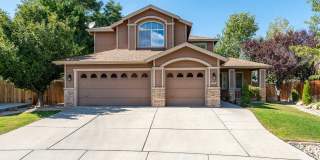 Spacious two story home for rent. Gallery 1