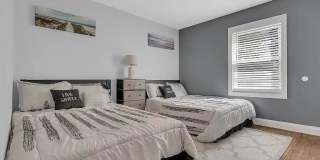 1143-1145 Roe Avenue Gallery 9