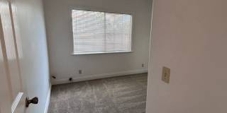 OCEAN BEACH - Spacious 2 bedroom with bonus room/office property close to OB Park & More! Gallery 14