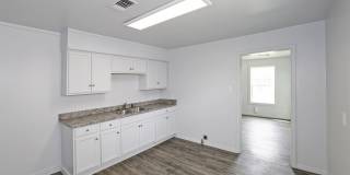 3703 Monroe Gallery 5