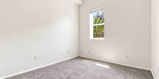 2 Bed, 1 bath Available! Gallery 9