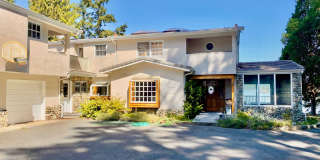 Magnificent Waterfront Gallery 1