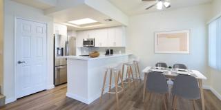 Summit At Warner Center Gallery 24