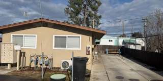Lone Pine Mobile Home Park Gallery 1