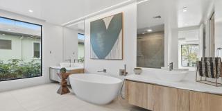 725 N Croft Ave unit: 110 Gallery 22