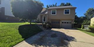 AVAILABLE NOW! Adorable 3 Bedroom Split Entry Home - Monroeville PA Gallery 1