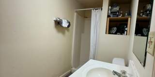 424 Woodland Ave Unit A Gallery 7