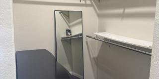 35 Peacock Circle Gallery 4