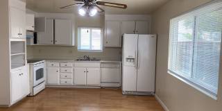 Newark 4 beds 2 baths Single Family House with Big Lot - showing 7/15 Wed 5pm Gallery 4