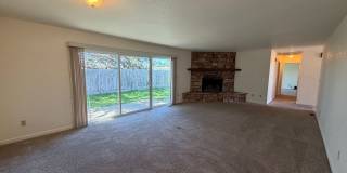 Lovely home in Marina available NOW! Gallery 1