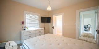 Beautifully Updated Fresno Tower Home, 3BR/2BA, plus Solar!! Gallery 16