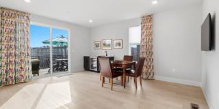 100 GLASS Lane Gallery 27