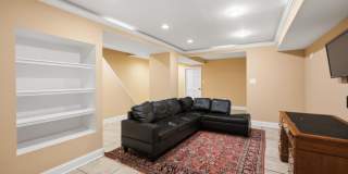 214 E UNIVERSITY Parkway Gallery 54