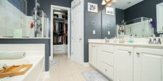 Welcoming 5 Bedroom Home with Versatile Spaces in Durham Gallery 28