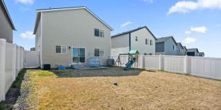 Beautiful 2022 Built Home With Views! Gallery 26