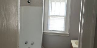 3 Bedroom, 1 Bath House Available with Private Yard Gallery 11