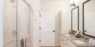 Novel University Place Gallery 7