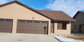 3 BEDROOM | 2 BATH | DOUBLE GARAGE | SUMMERSET Gallery 1