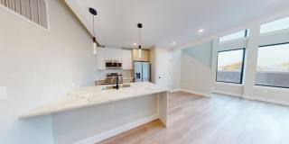 211 Green St. Gallery 5