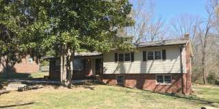 Updated 3-Bedroom with Bonus Room, Deck & Screened-In Porch Gallery 1