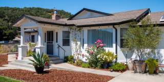 MODERN FARM HOUSE FOR RENT Gallery 1
