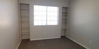 Beautiful 4 Bedroom Home in Green Valley Gallery 32