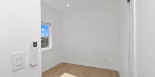 6413 Richard Street Gallery 15