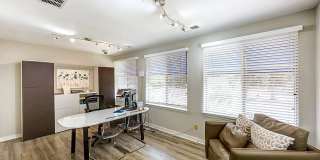 Sedgefield Square Gallery 10