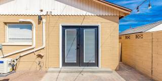 2402 W WELDON Avenue Gallery 2
