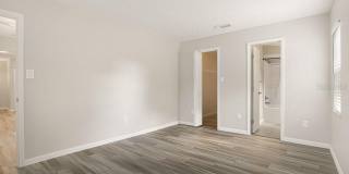 423 VAN REED MANOR Drive Gallery 8