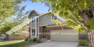 Beautiful 4-bedroom, 3.5-bath home with oversized 2 car garage, AC and enclosed back yard Gallery 1