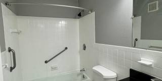 Fully Renovated Modern Apartments Gallery 18