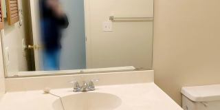 2 bed, 2 bath with washer/dryer hookup.  Great location off Sable and 2nd Ave. Gallery 11