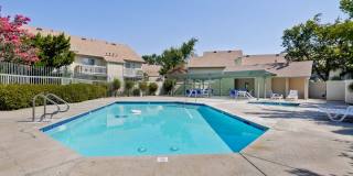 Hidden Silicon Valley Oasis! 2BR/2.5BA Townhome with TWO Private Patios, 2 Dedicated Parking Spaces, Pool, Tennis Courts & Utilities Included! Gallery 40