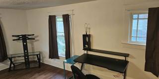 412 West Saginaw Street - 3 Gallery 20