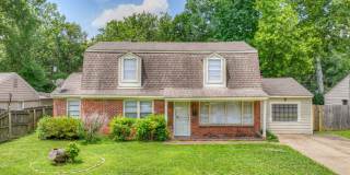 Large 5-Bedroom Home with Hardwood Floors & Fenced Yard Gallery 1