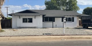 4102 W Rose Ln Gallery 1