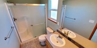 Pet Friendly 3 Bed / 2.5 Bath Home Near I-5 Gallery 9