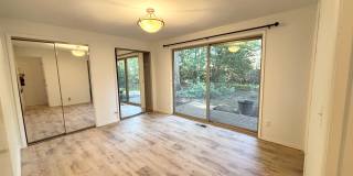 Lovely 2BD, 2BA Home In Lake Oswego with Lake Access!! Gallery 9