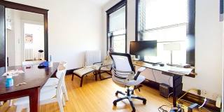 Top Floor Wrigleyville Two Bed Includes Heat Gallery 3