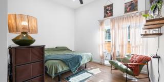 318 N Tacoma Avenue Gallery 29