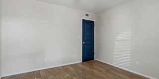 604 LA CHAPA Avenue Gallery 14