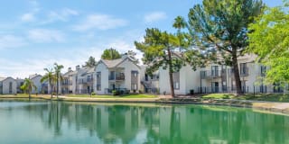 Lakeside Gallery 17