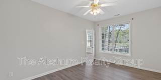 1713 Kudrow Lane - 1 Gallery 28