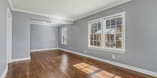 Charming Renovated Home Near U of M – Featuring Expansive Workshop & Garage Gallery 8