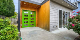 Beautiful 4bed/2.5bath Home in Desirable West Seattle Location! Gallery 22